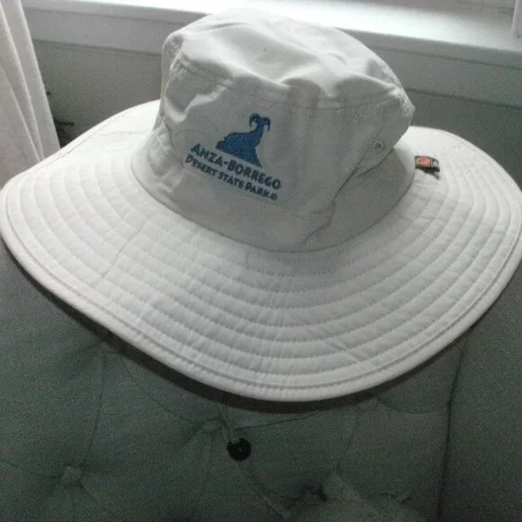 Adams Accessories Adams Sunblock Upf Anza Borrego State Park